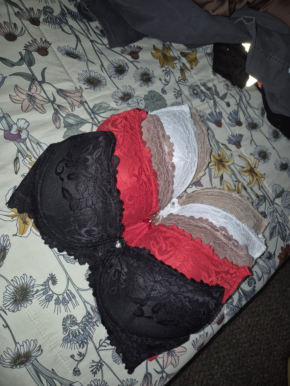 Lace Push-Up Bra Set — Black, Red, White, Tan